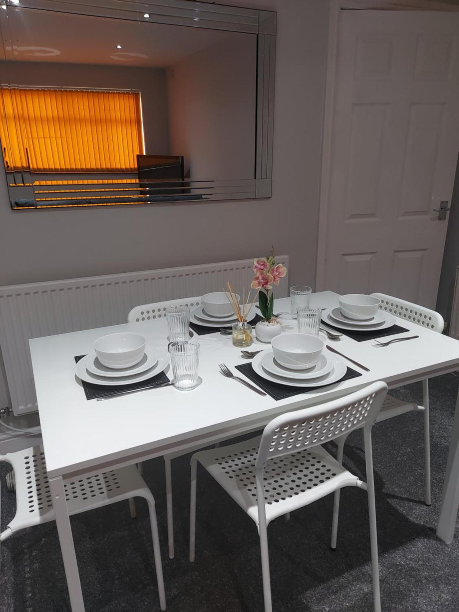 Hilltop Place Suites Near Doncaster Racecourse Екстериор снимка